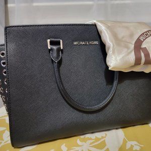 NWOT Michael Kors Black & Silver Grommet Handbag